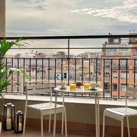 Eric Voekel Boutique Apartments - Gran Via Suites-2